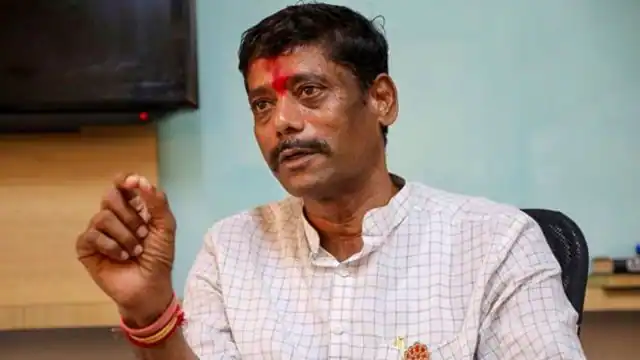 Sena’s Ravindra Dhangekar levels graft charges against BJP minister Murlidhar Mohol as alliance friction deepens in Maharashtra